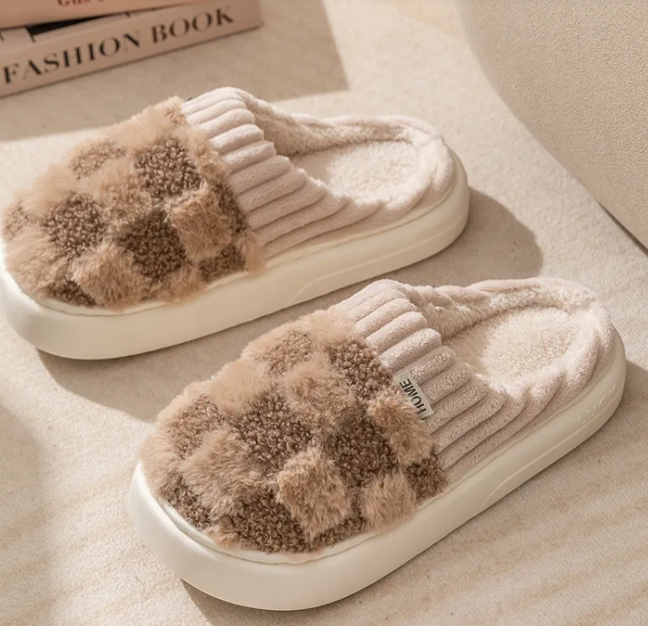 Willow Drift Slippers-Cozy Plaid Plush Slippers