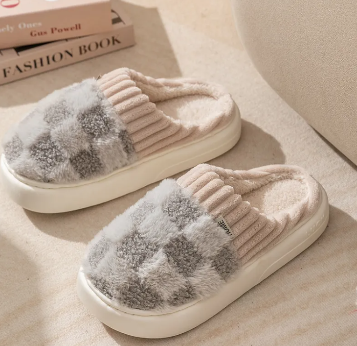 Willow Drift Slippers-Cozy Plaid Plush Slippers