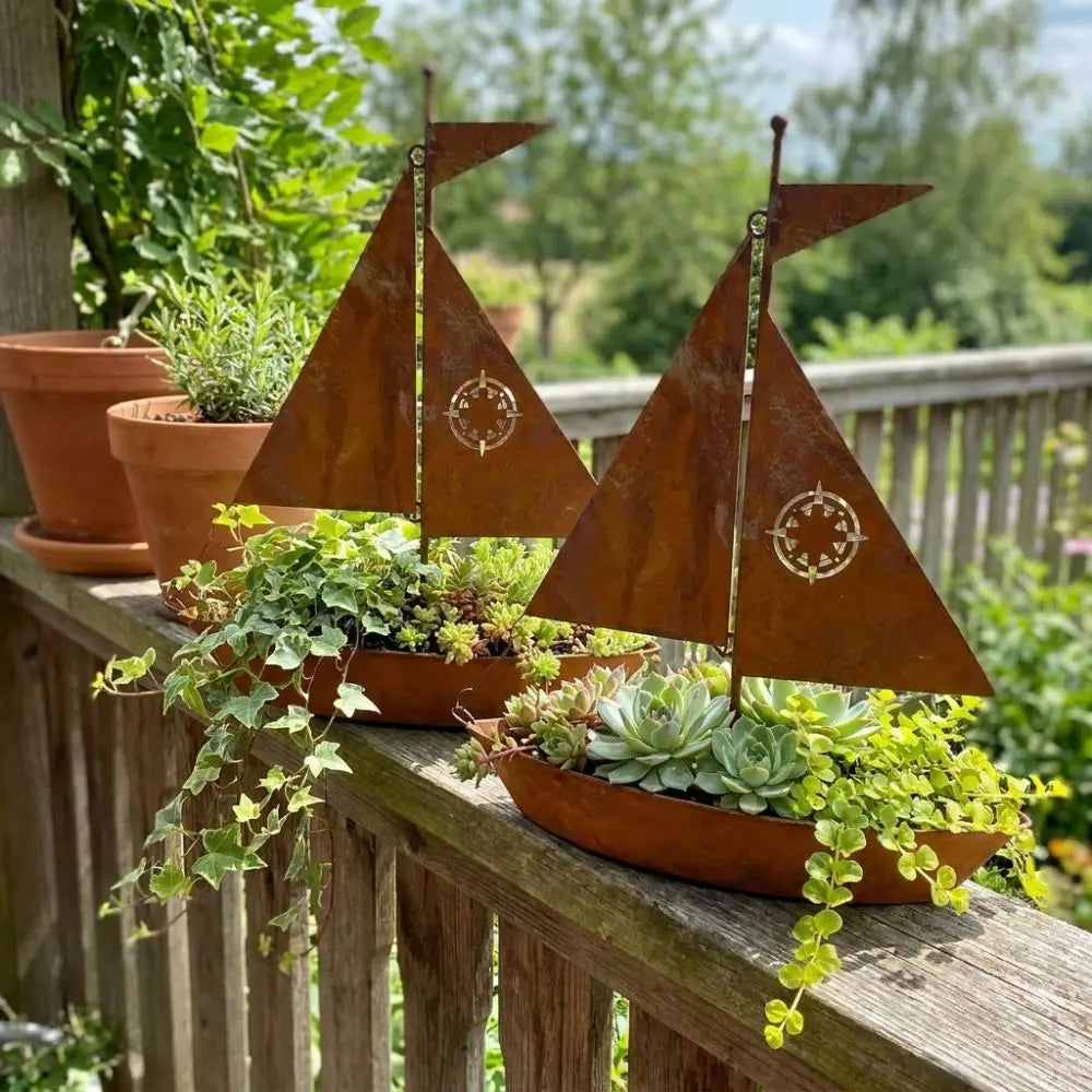Rustic Sailboat Flower Pot Vintage Nautical Wrought Iron Metal Succulent Pots Rust-Proof Weather-Resistant Potted Planter