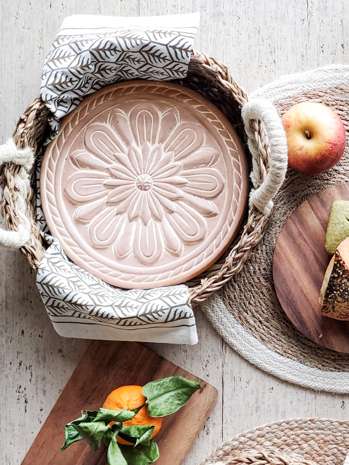 Vintage Flower Terracotta Bread Warmer Gift Set